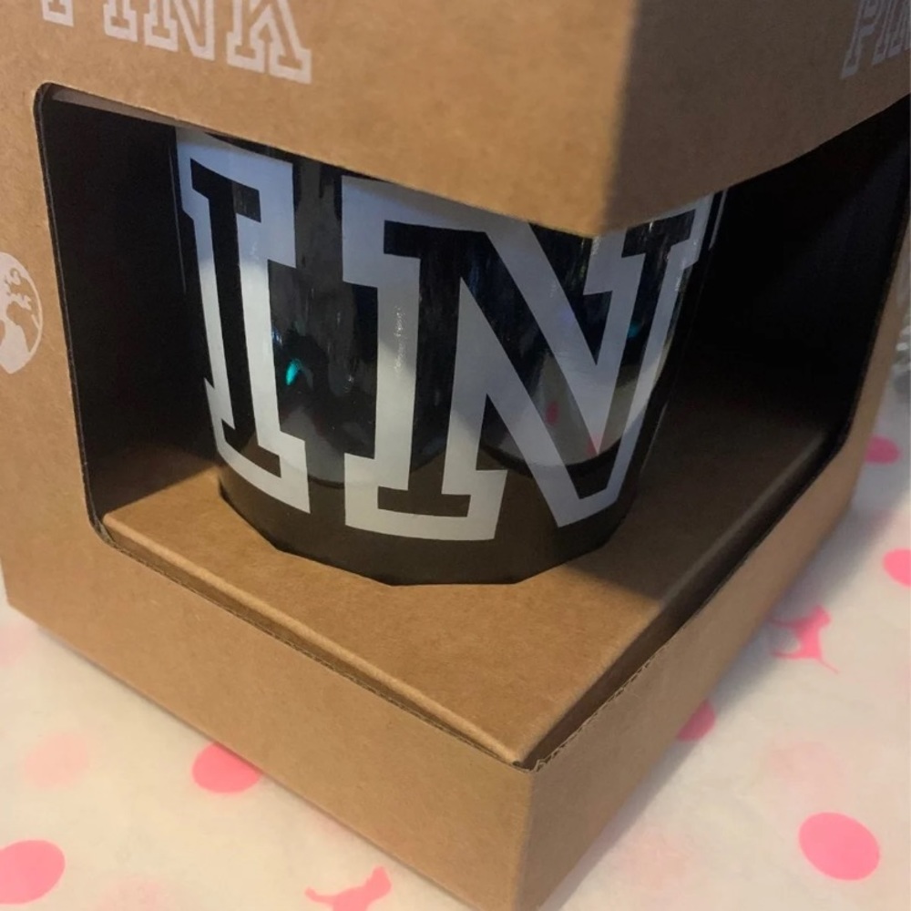 VS PINK Mug ✨SOLD✨